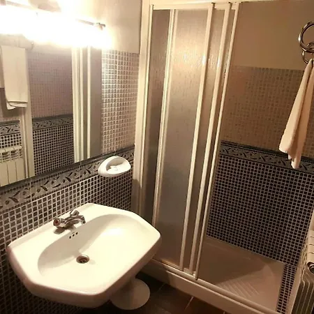 ホテル Ctr Casona Santa Coloma