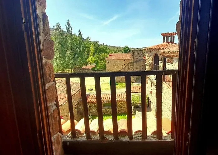 Ctr Casona Santa Coloma 4*